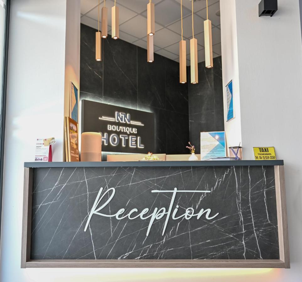 Nn Boutique Hotel Tiszaujvaros Bagian luar foto