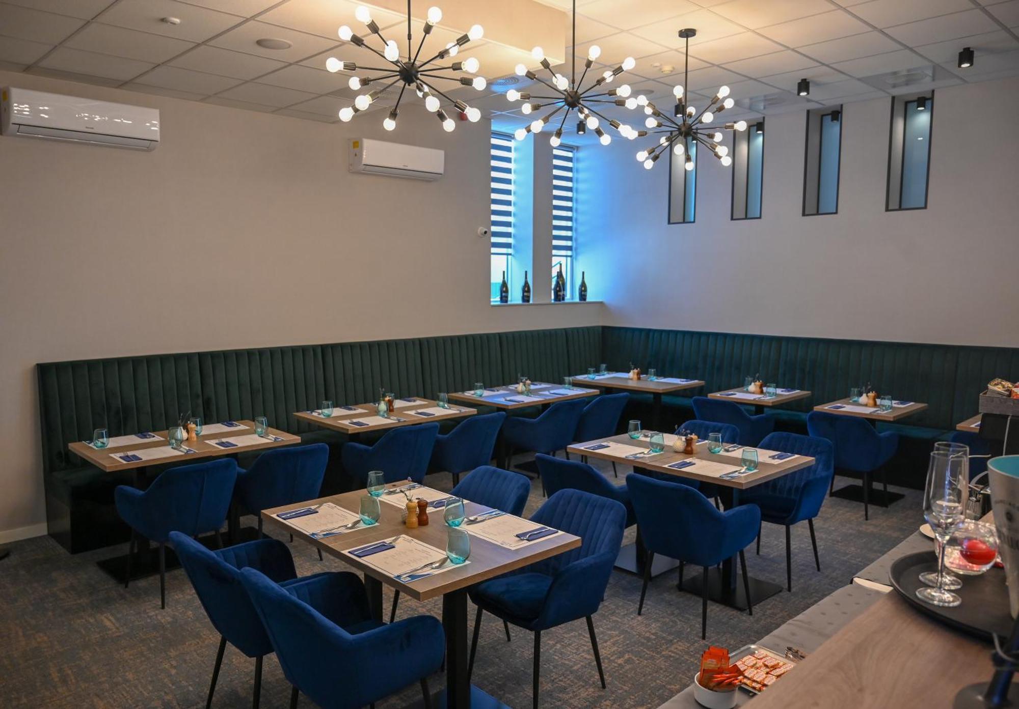 Nn Boutique Hotel Tiszaujvaros Bagian luar foto