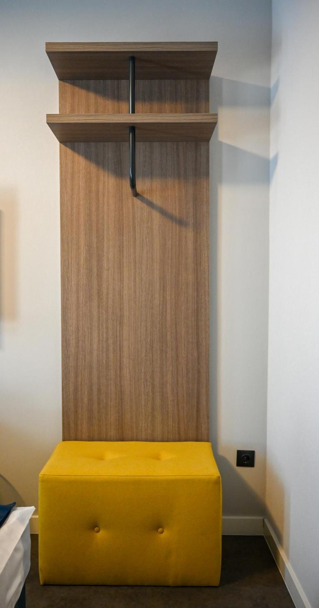Nn Boutique Hotel Tiszaujvaros Bagian luar foto