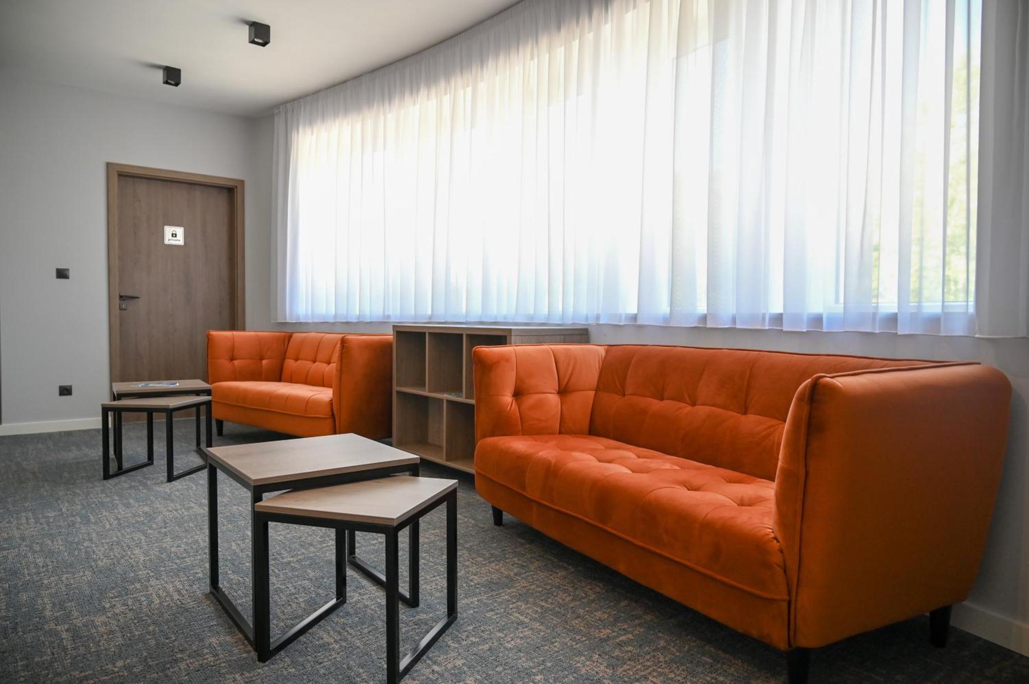 Nn Boutique Hotel Tiszaujvaros Bagian luar foto